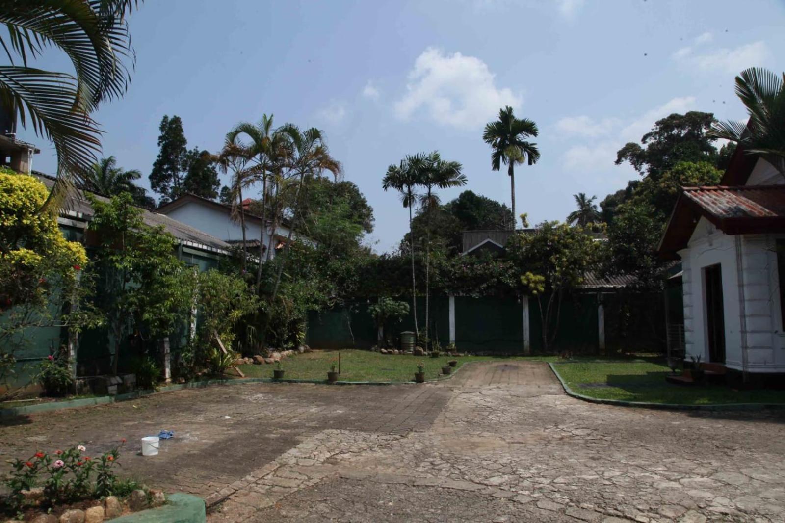 Antique Tourists Lodge Kandy Exterior photo